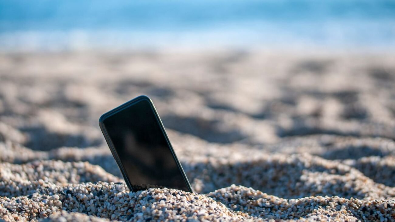 Cómo proteger tu móvil en la playa