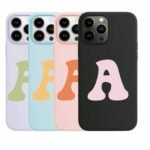 Funda Personalizada Silicona Suave Groovy Initial - Hashtag Movil