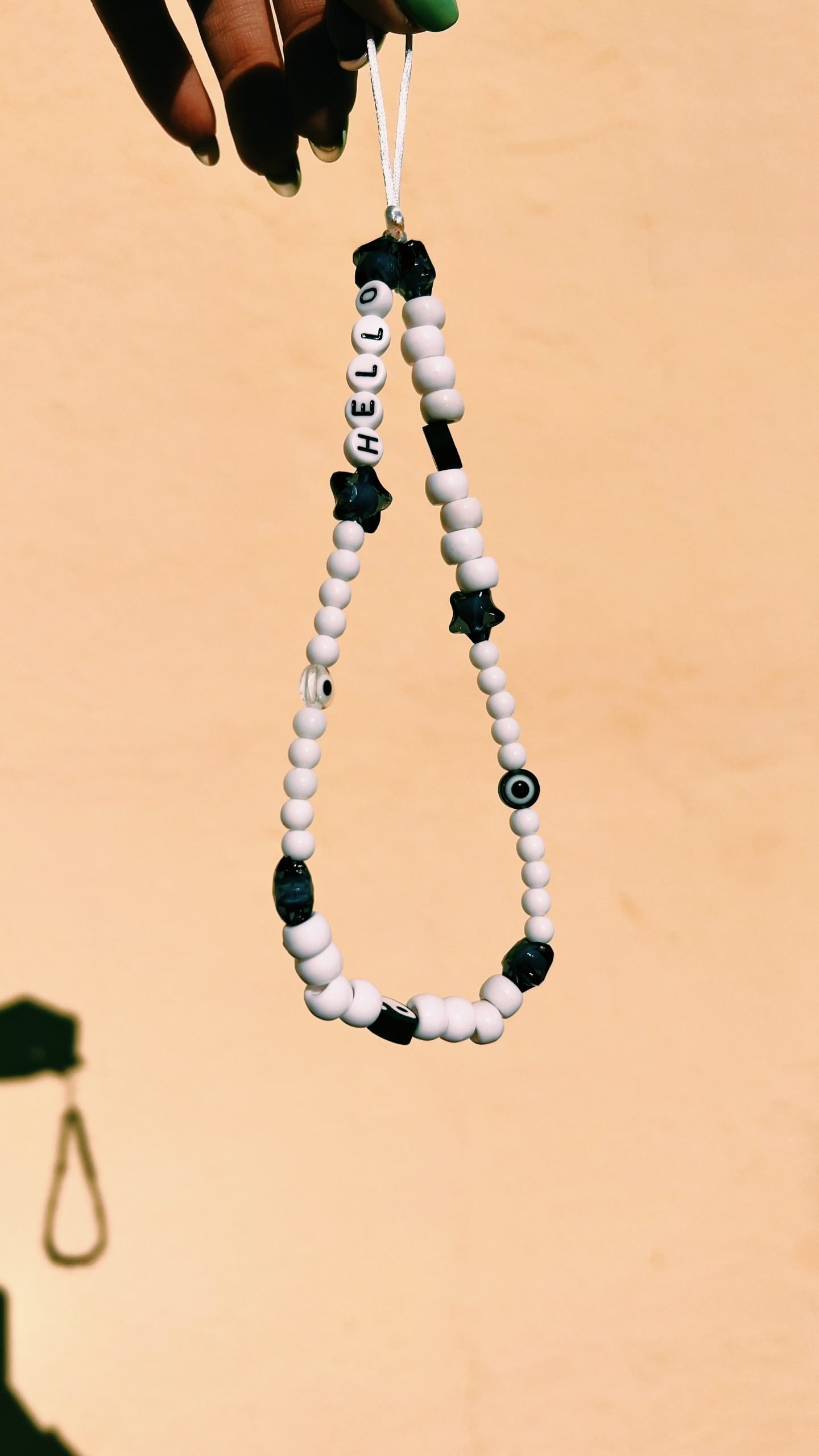 FullSizeRender-7-scaled-1.jpg Strap Black and White - Hashtag Movil - Imagen 2