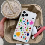 Funda personalizada con cristales inspirada en Kylie Jenner